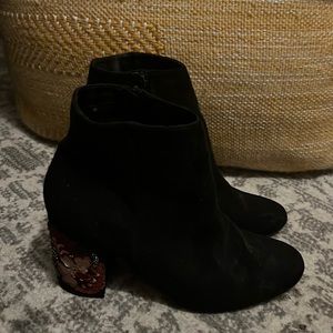 Express Women’s Suede Boots with Beqded Heel